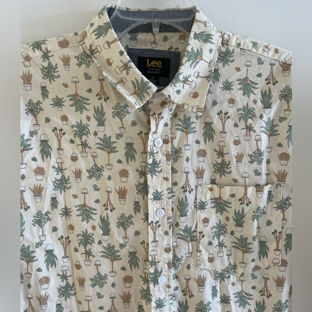 Lee Regular fit men’s potted plants polo size M